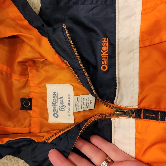 OshKosh 2T Windbreaker - Picture 2 of 2